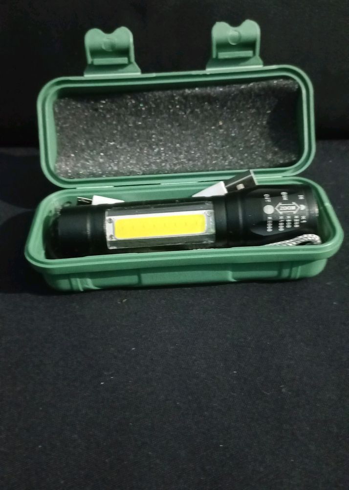 MINI LED TORCH LIGHT