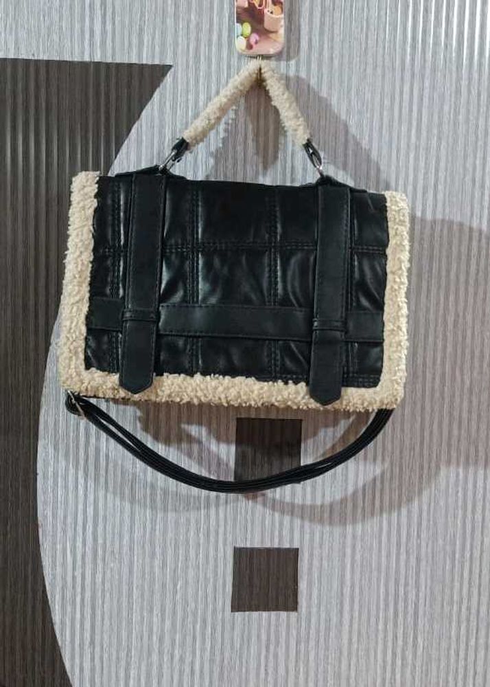 Black &amp; Cream Faux Fur Trim Bag