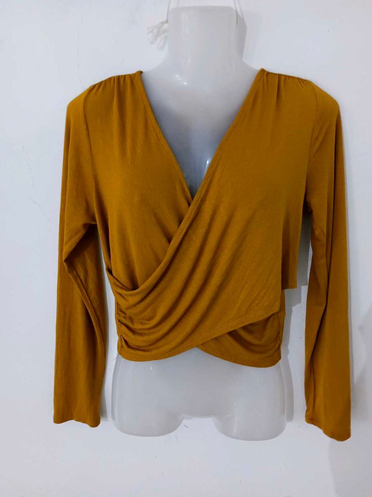 CUTE WRAP TOP