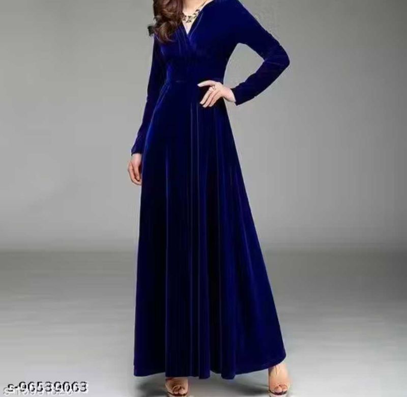 Elegant Blue Velvet Maxi Dress