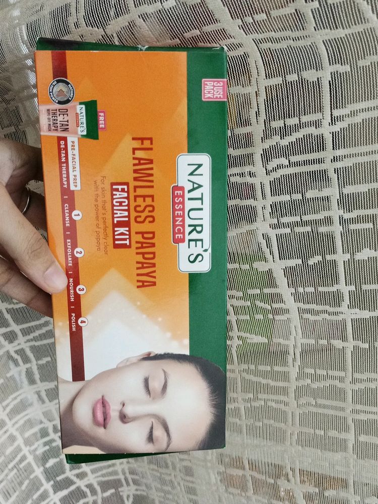 Nature&#39;s Essence Papaya Facial Kit
