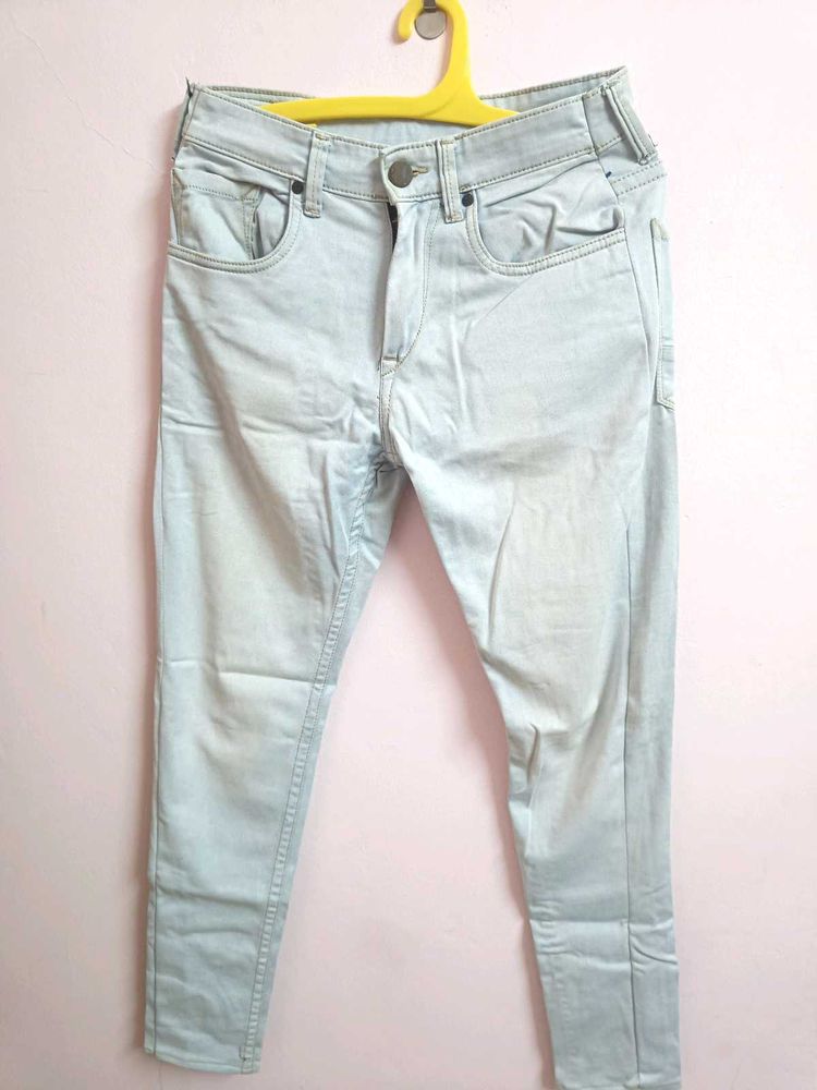 Light Wash Skinny Jeans