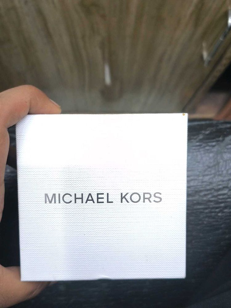 Michael Kors Watch Box