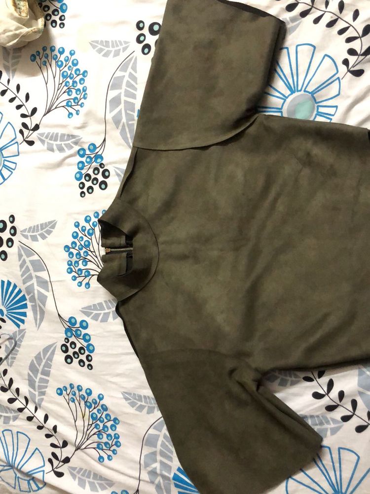 Swede Fabric Crop Top With Belled Sleeve