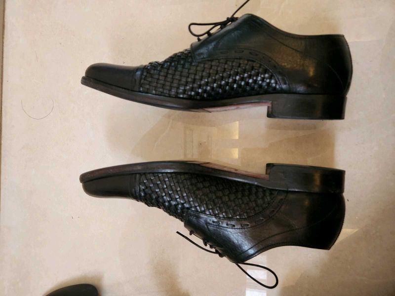 MEN&#39;S WOVEN LEATHER SHOES