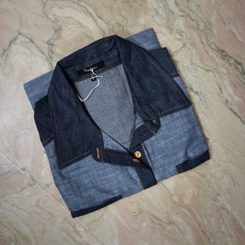 Button-down Sleeveless Top