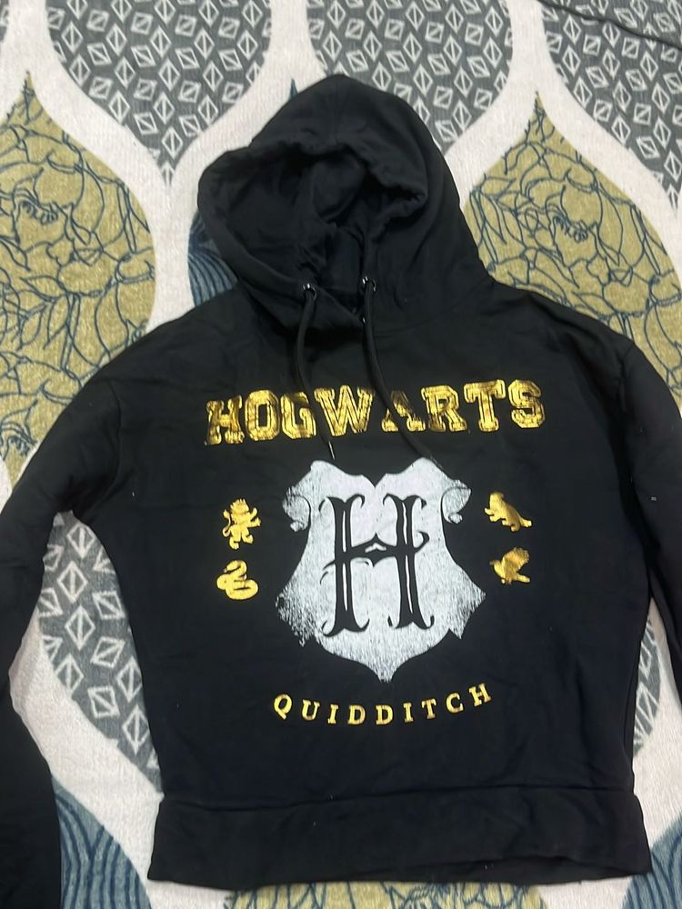 Hogwards Hooded Sweatshirt