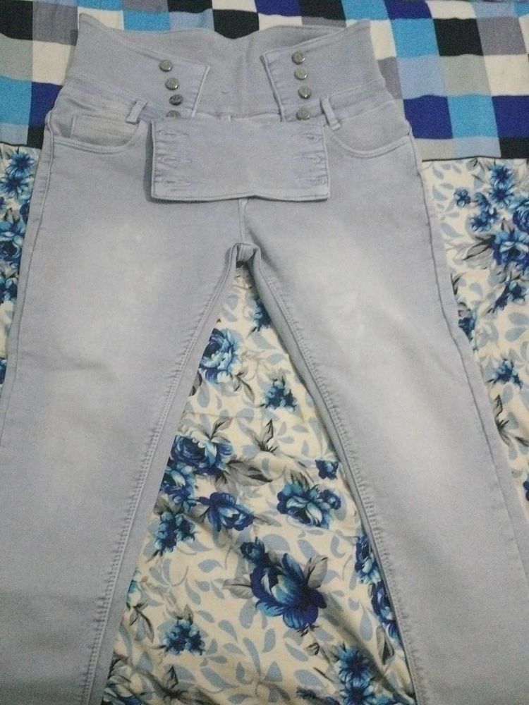 High Waisted Light Wash Jeans