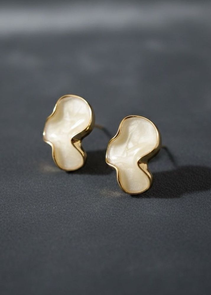 Anti Tarnish | Elegant Gold Tone Stud Earrings