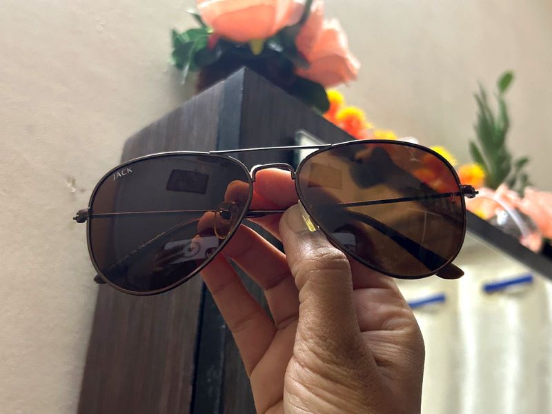 Stylish Aviator Sunglasses