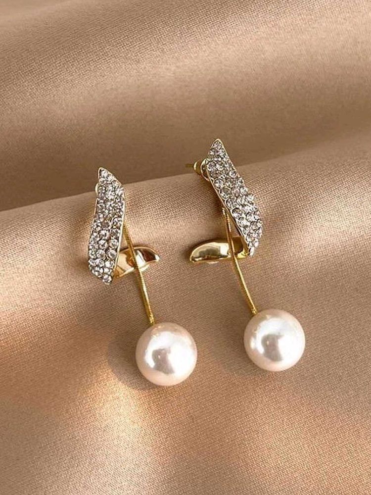 Pearl Drop Earrings