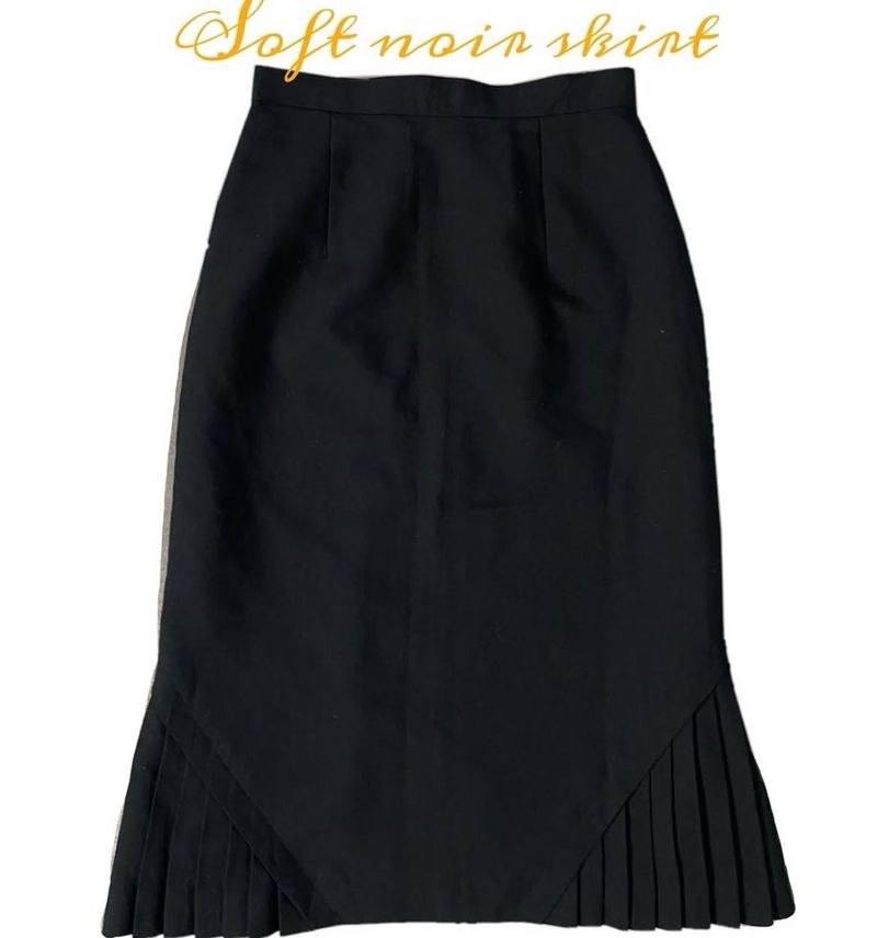 Black Pleated Midi Skirt
