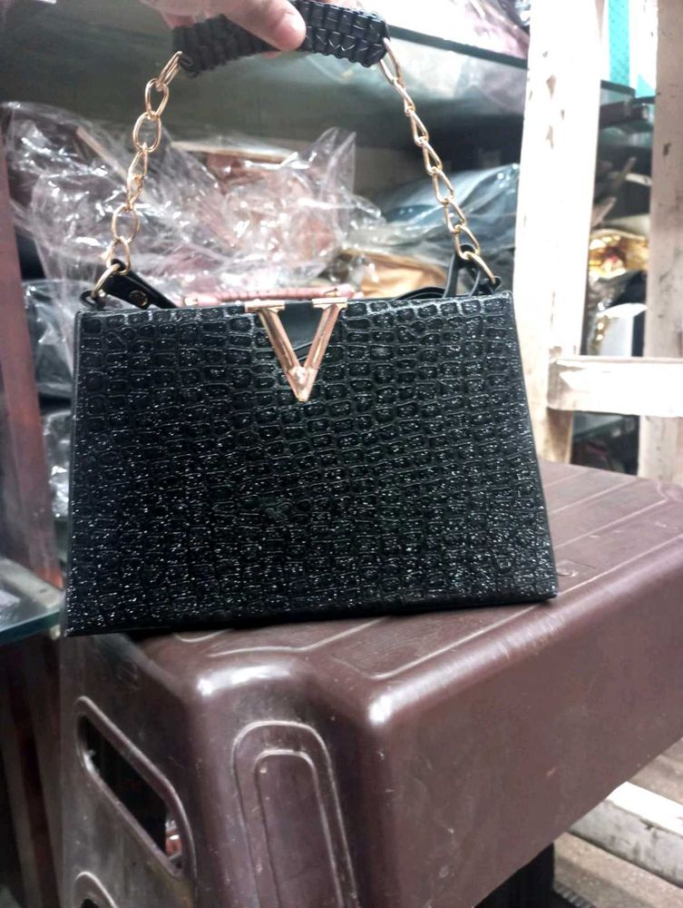 😍Stylish Black 🖤 Sling Bag