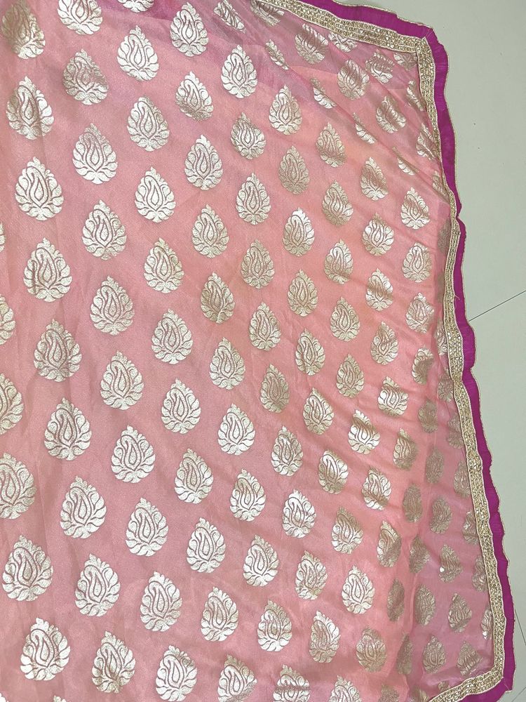 Pink And White Mix Saare