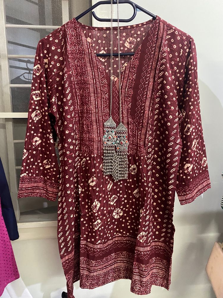 EE-Bandhani Print Shot Kurti