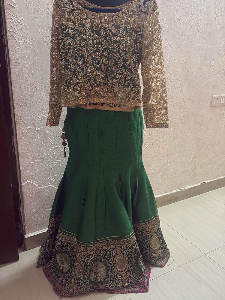 M size Green &amp; Gold Lehenga Choli Set