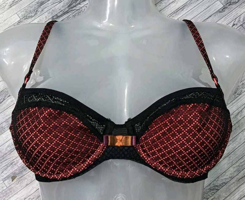 32 B Hot Look 💚