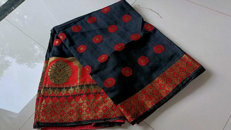 Black Saree🎀