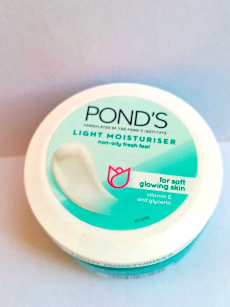 Pond's Light Moisturizer