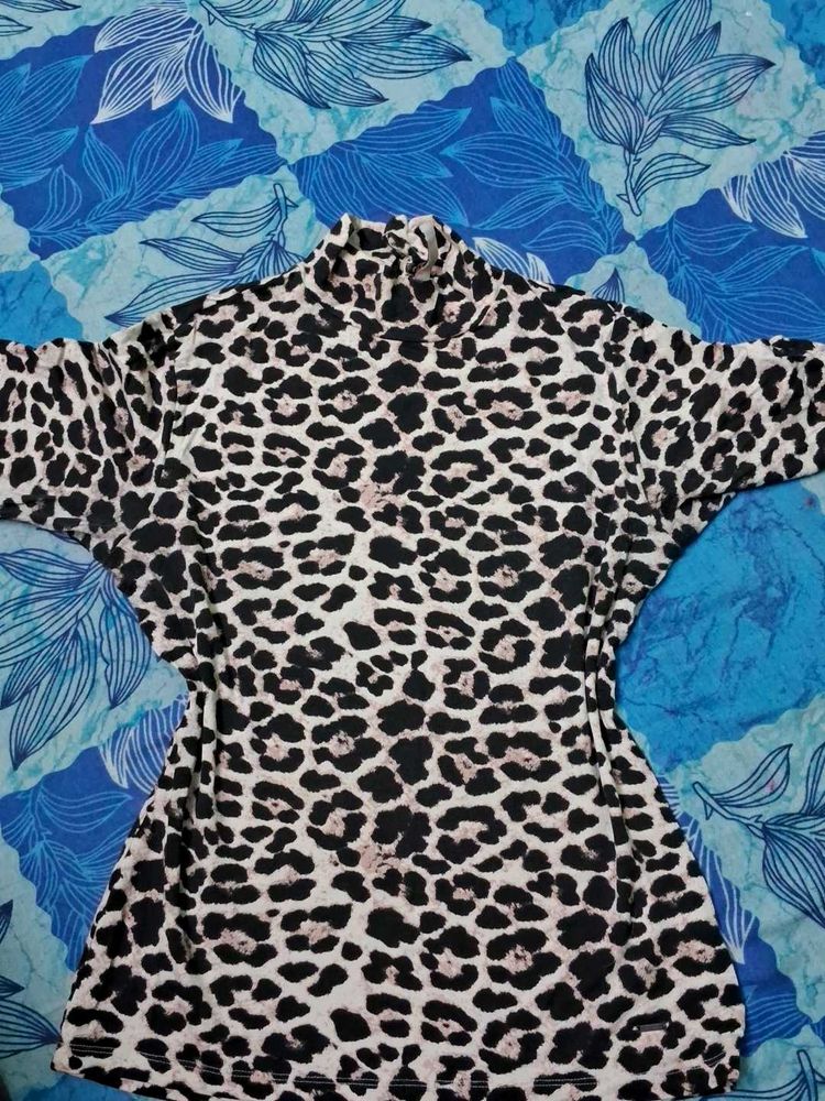 Animal Print Halter Neck Top 🐾🤎