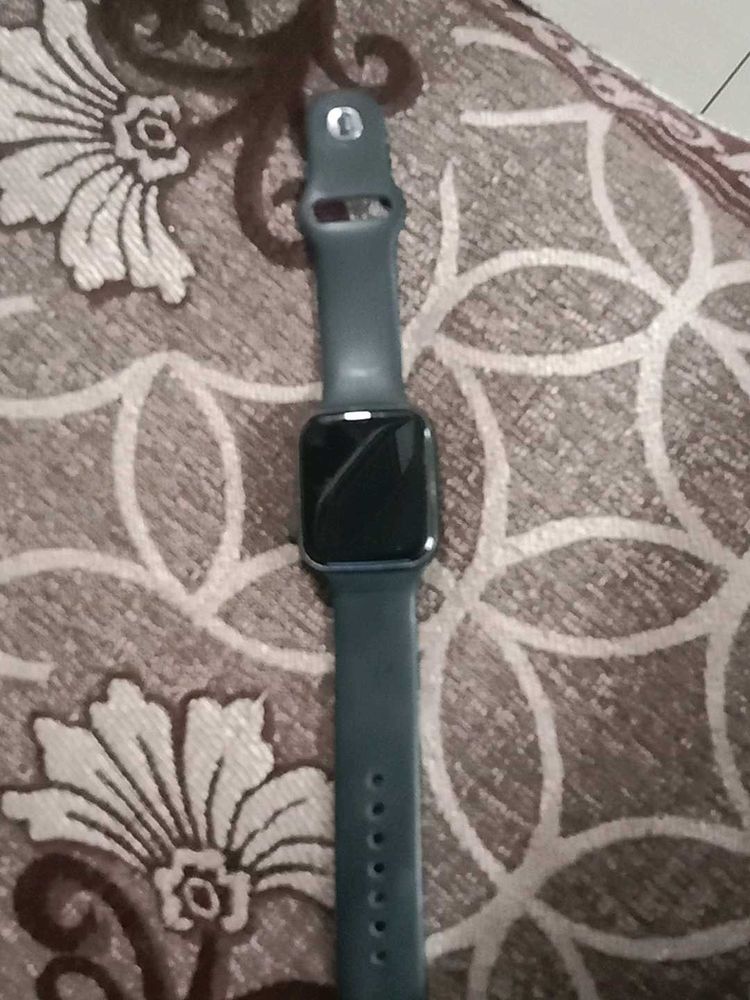 Smartwatch Bluetooth Earphones Combo