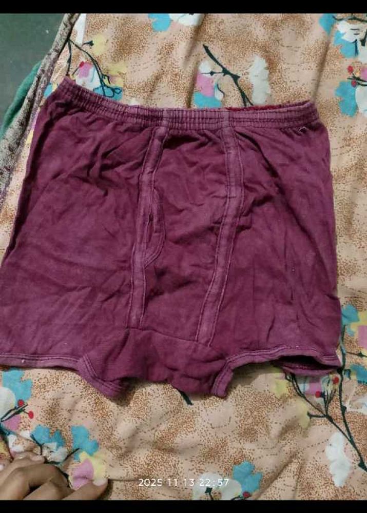 Men&#39;s Burgundy Innerwear