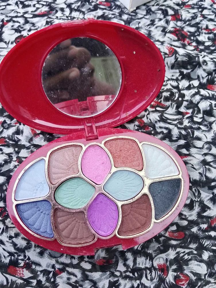 Makeup Kit