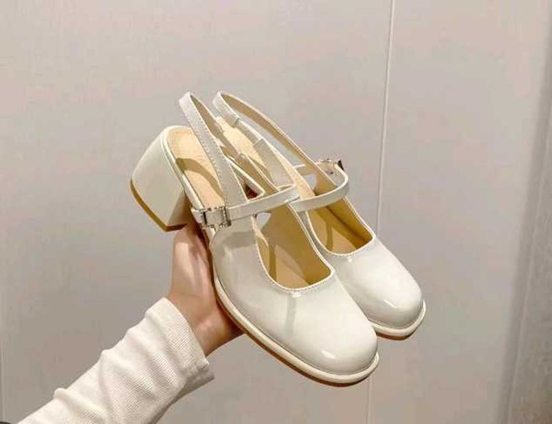 Rhinestone strap Double buckle closed Heels