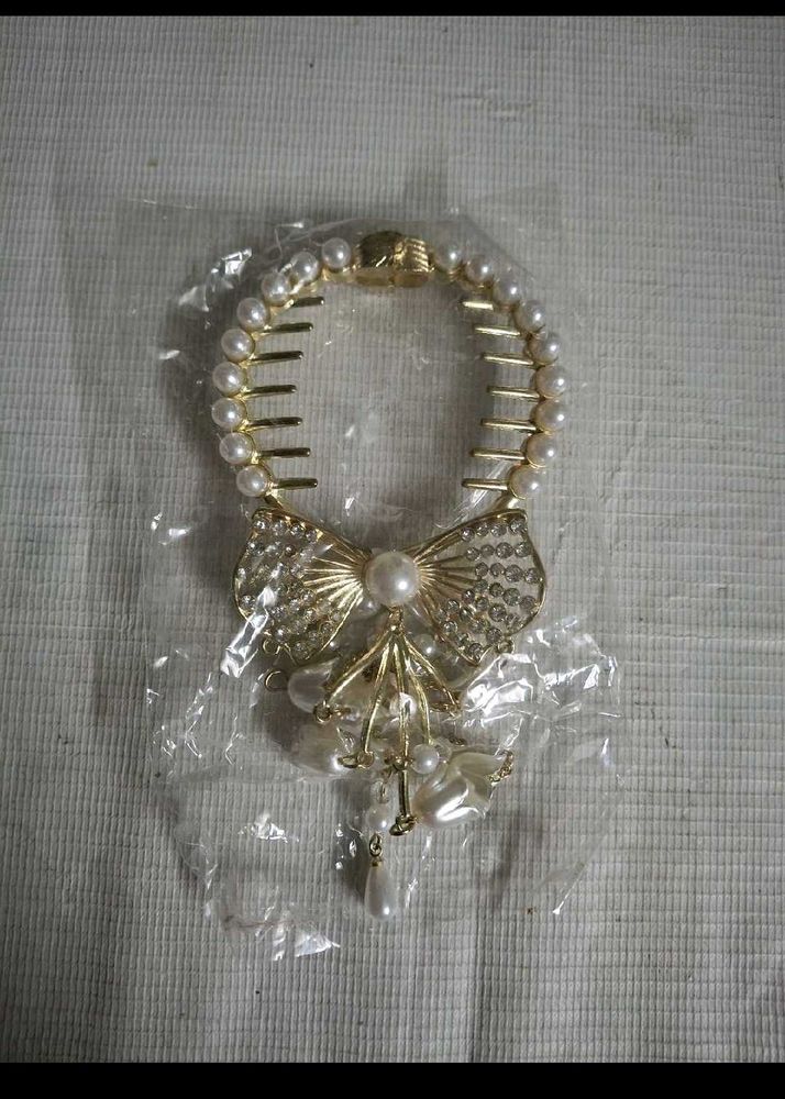 Metal Pearl &amp; Rhinestone Bow Hair Clip