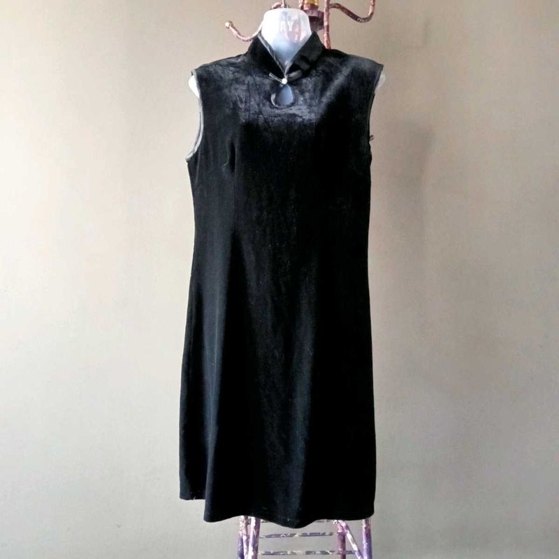 Elegant Black Bodycon Dress