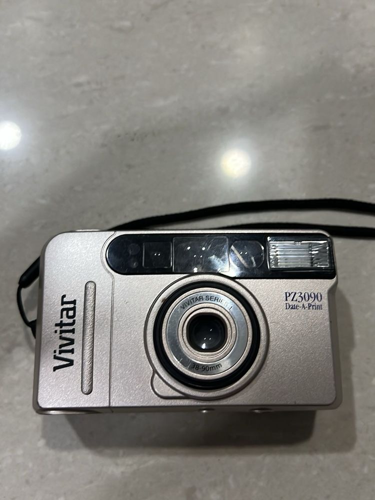 Vivitar PZ3090 Camera
