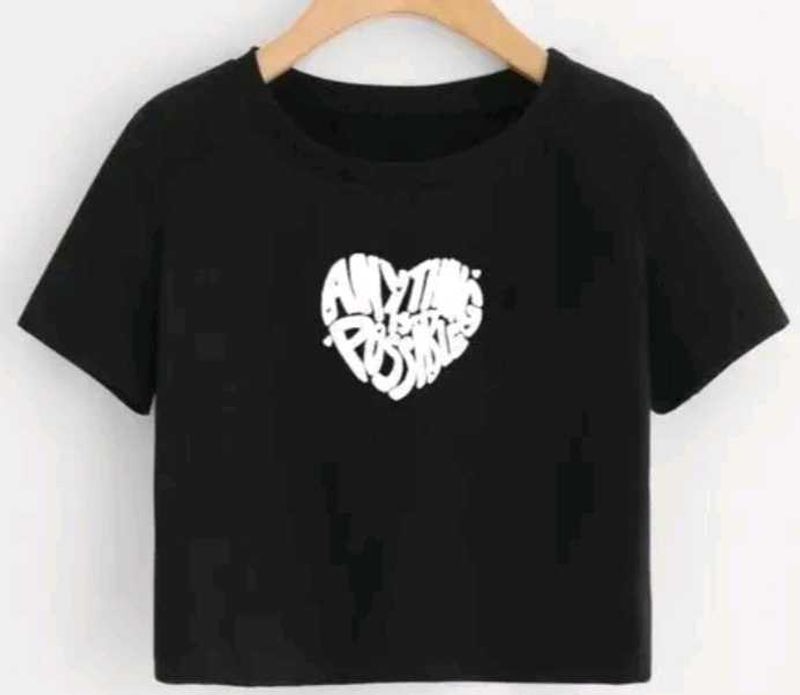 Black Crop Tee 🖤