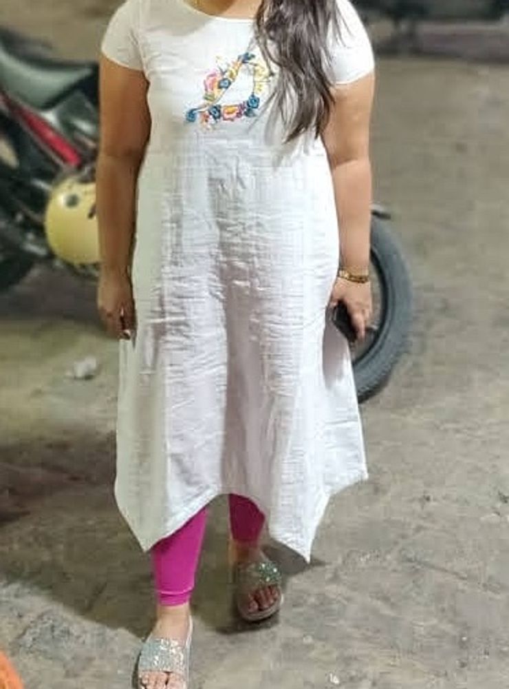 White Colored Asymmetric Kurta