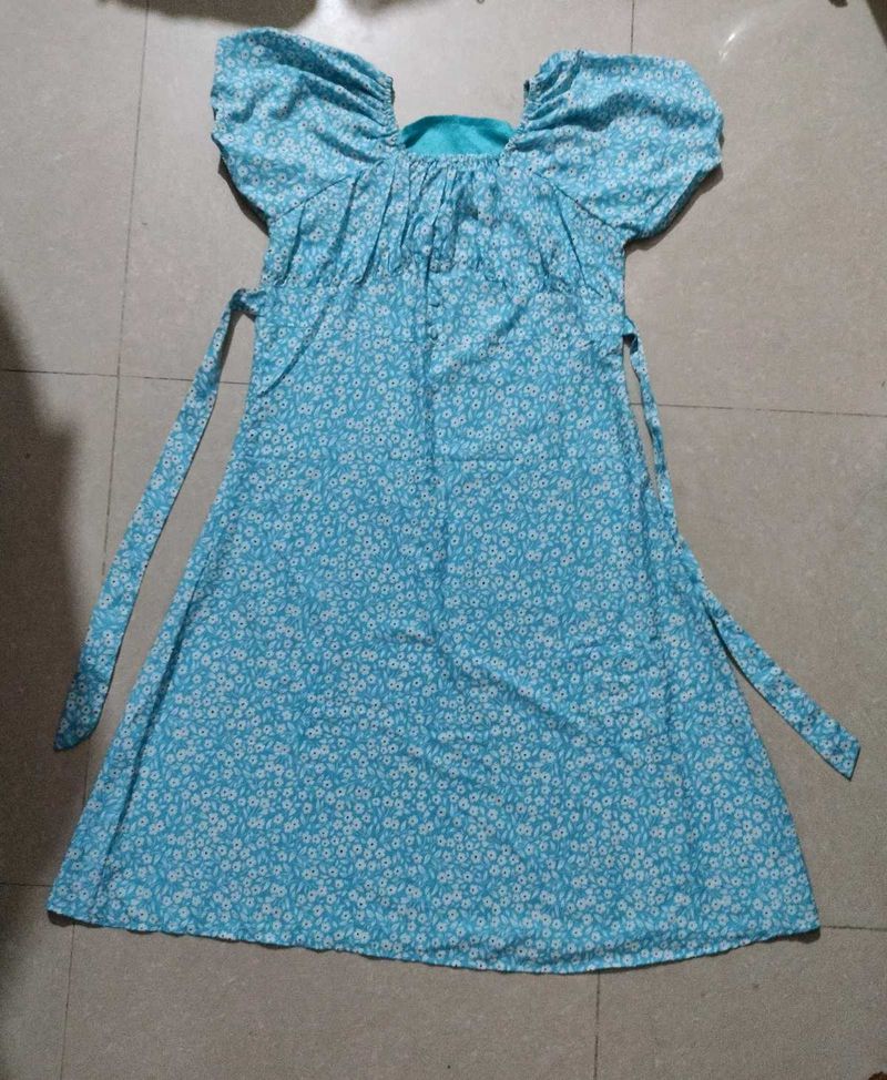 Blue floral print dress