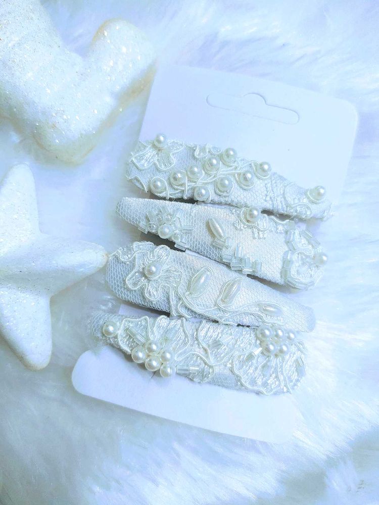Pearl Hair Clips - Set of 4