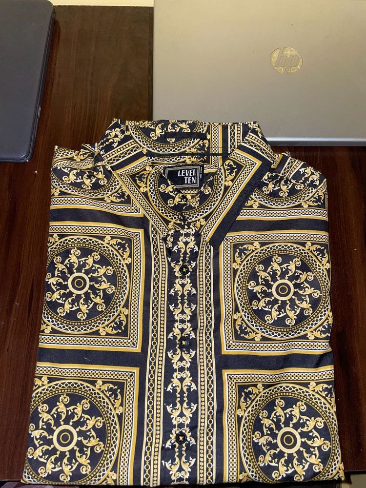 Fashionable Gold Print Luxury