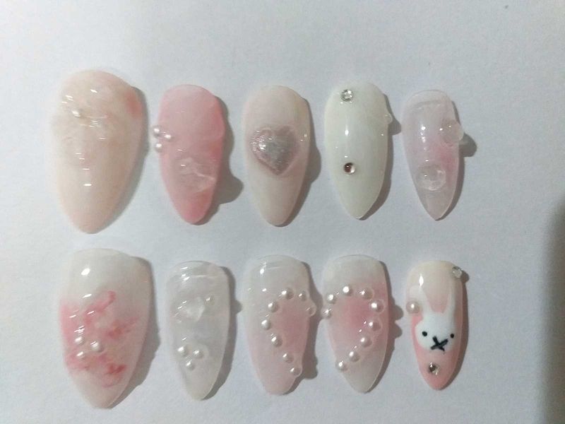 Press On Nails(Miffy&#39;s Milk Bath)🐰🥛🍥💕