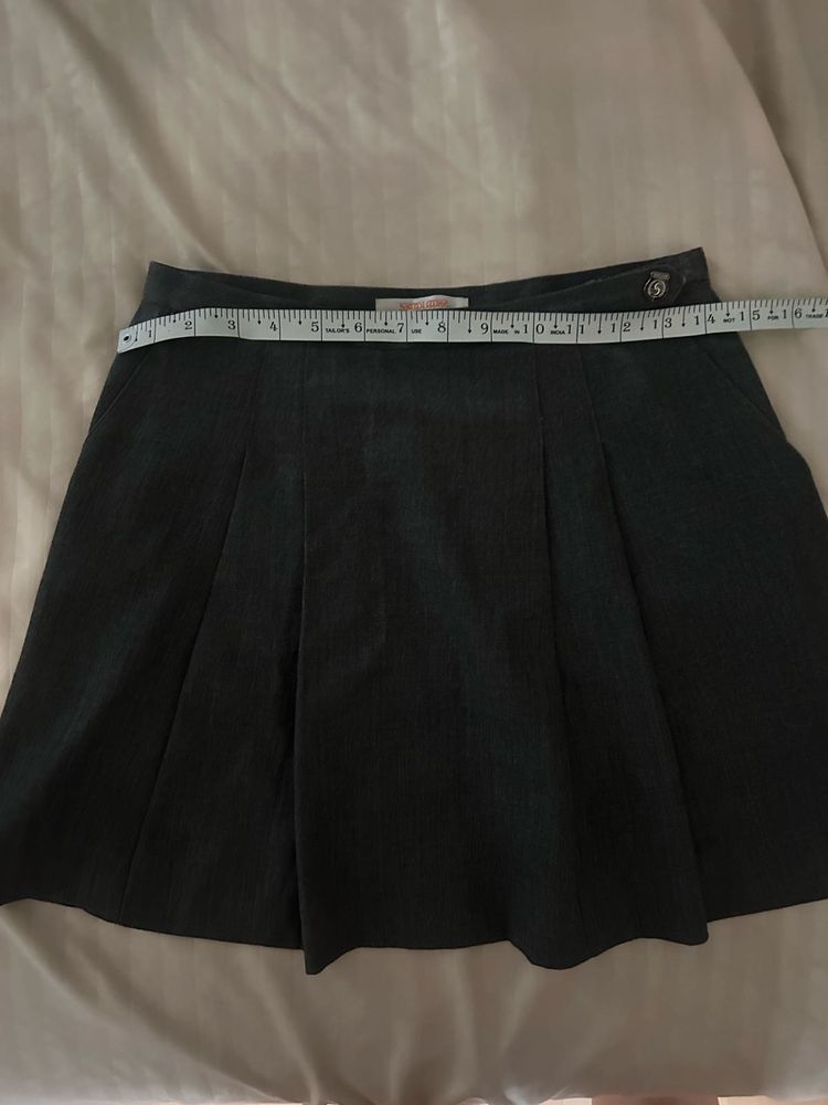 pleated trending skirt