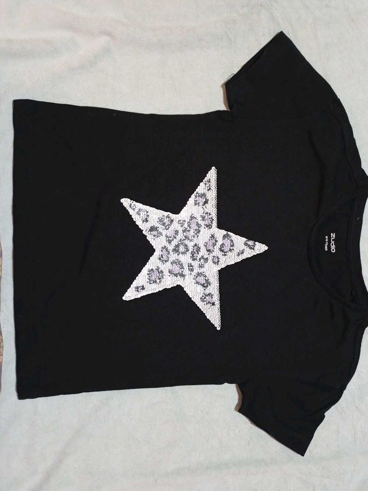 Black Star Graphic Tee
