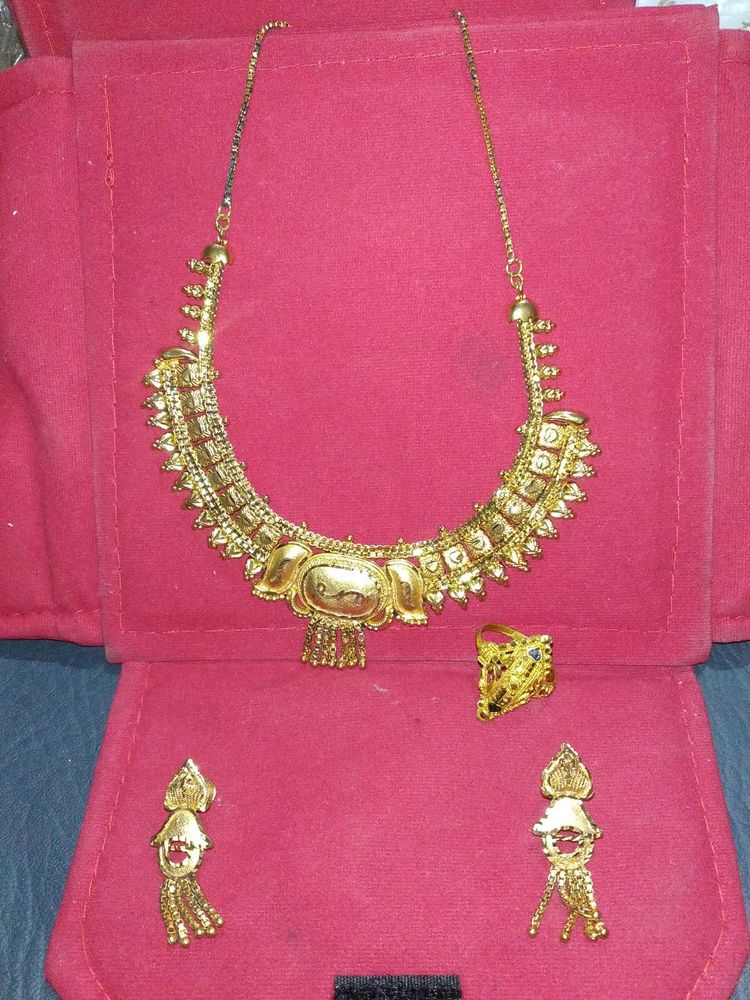 Sona Sikka Haar