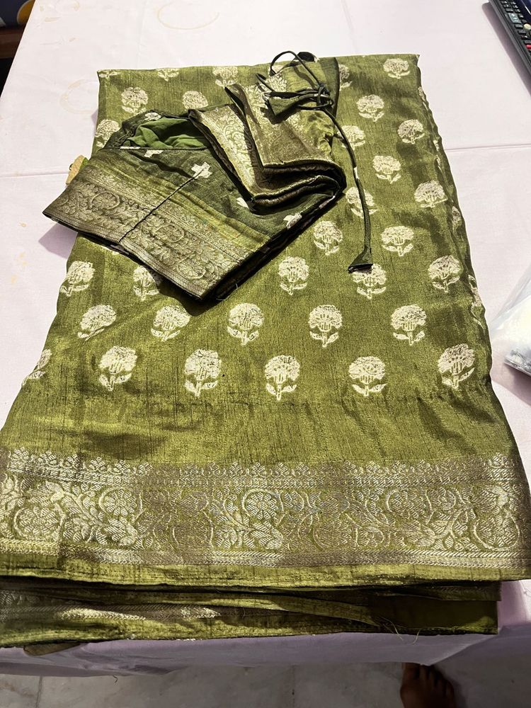 combo banarsi border cotton silk saree both
