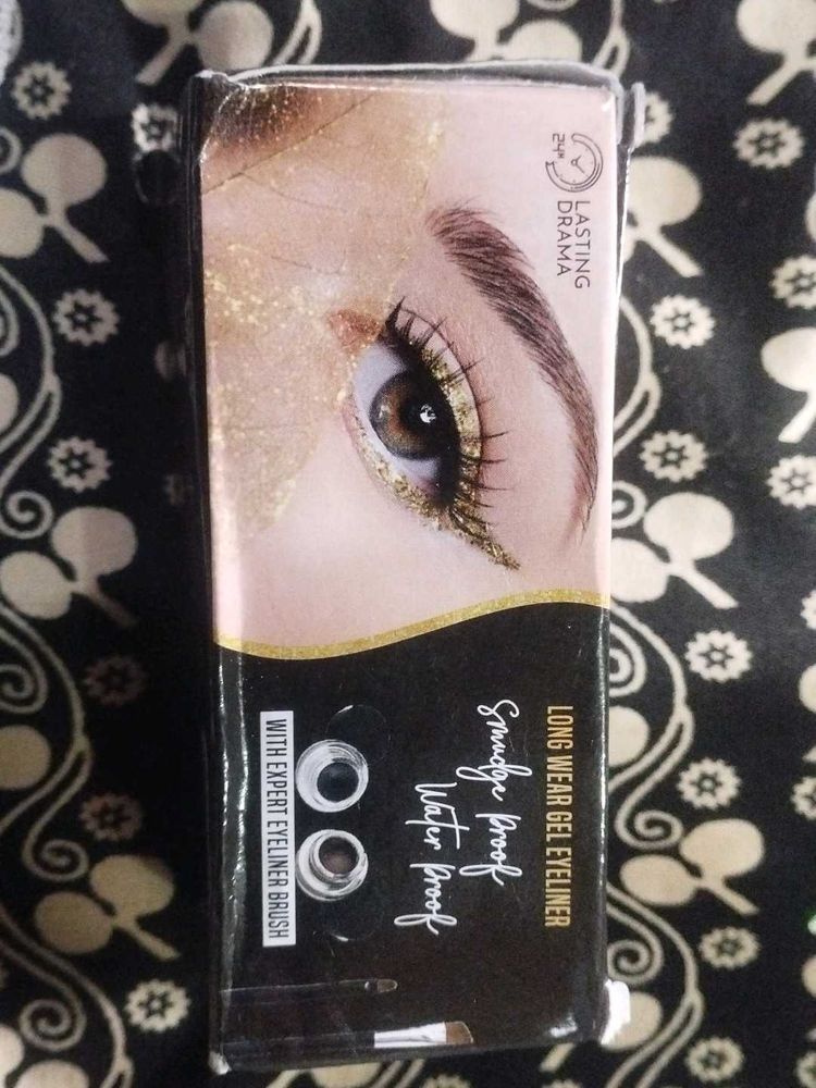 Lasting Drama Gel Eyeliner
