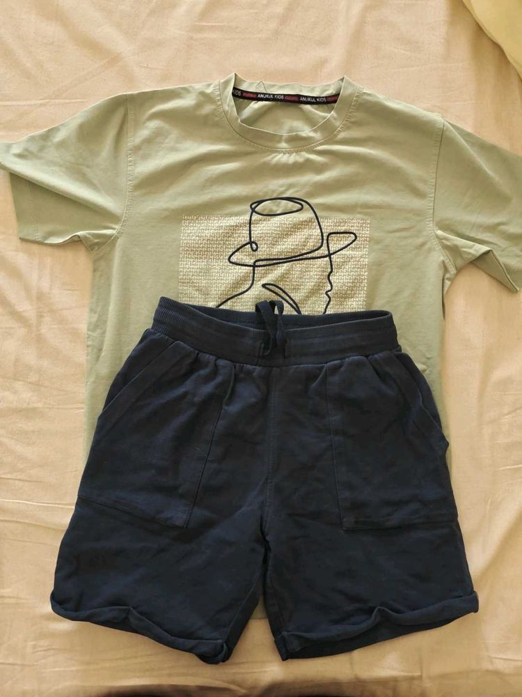 T-shirt &amp; Shorts Set