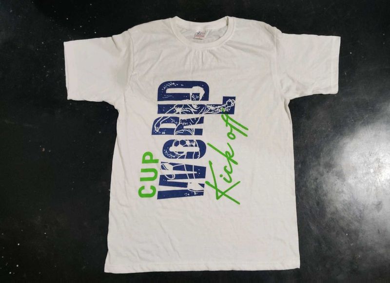 NEVER USED WHITE T-SHIRT