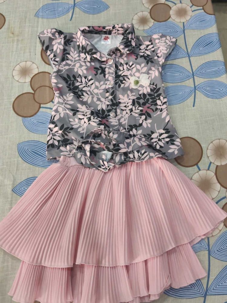 Cute Floral Top &amp; Pink Skirt Set