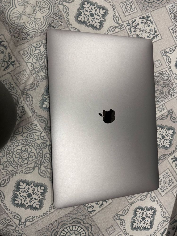 Apple MacBook Pro 2020 Model