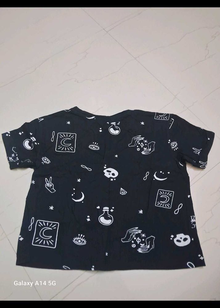 Black Graphic Print Tee