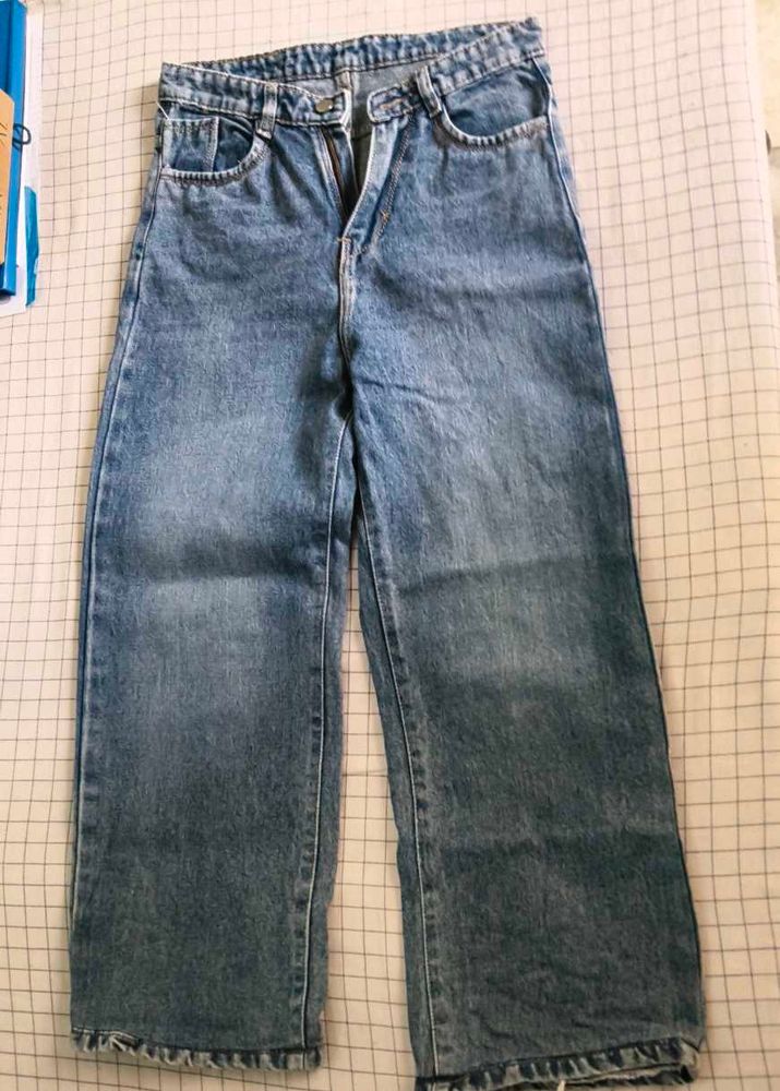 Wide Leg Blue Jeans