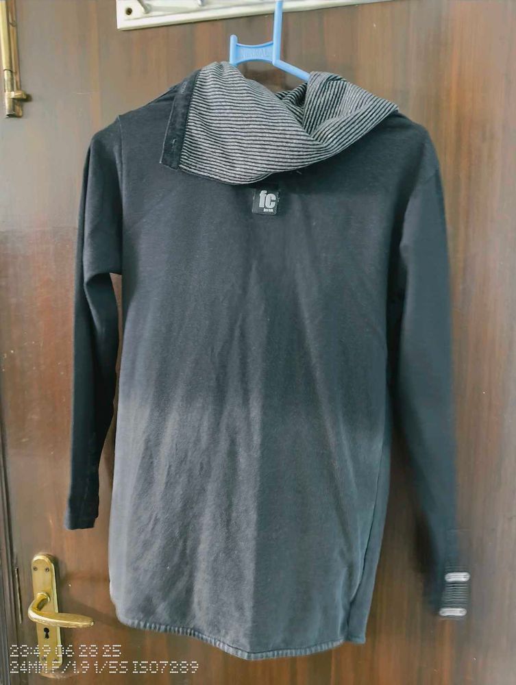 Unique T-shirt