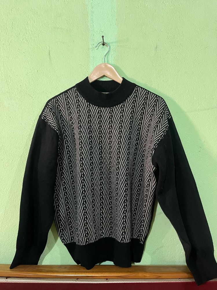 Black and white sweater